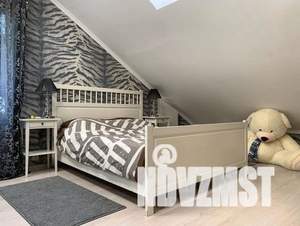 Дом 1800м², 3-этажный, посуточно,