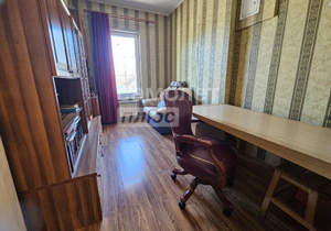 Дом 300м², 3-этажный, участок 10 сот.