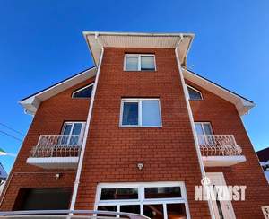 Коттедж 250м², 3-этажный, участок 7 сот.