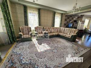 Дом 300м², 3-этажный, участок 10 сот.