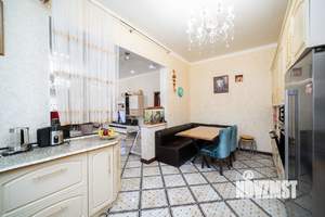 Коттедж 296м², 2-этажный, участок 11 сот.