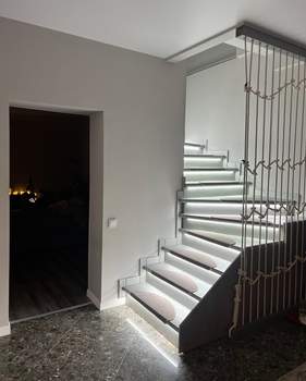 Дом 242м², 2-этажный, участок 10 сот.