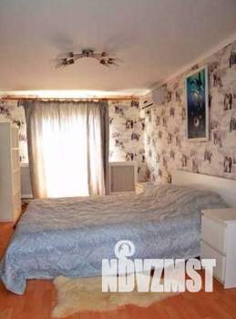 Дом 1800м&sup2;, 3-этажный, посуточно, 