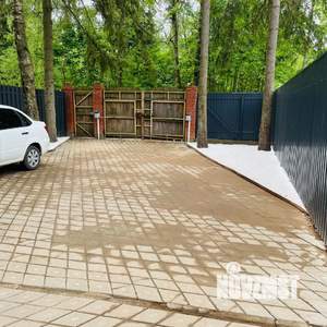 Коттедж 180м&sup2;, 2-этажный, на длительный срок, 