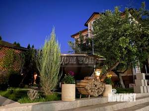 Дом 500м&sup2;, 3-этажный, посуточно, 