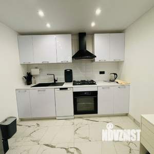 Коттедж 130м&sup2;, 2-этажный, на длительный срок, 