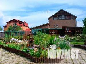 Дом 1800м&sup2;, 3-этажный, посуточно, 