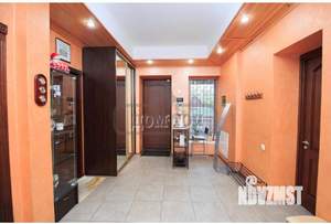 Дом 500м&sup2;, 3-этажный, посуточно, 