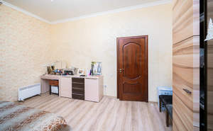 Дом 296м&sup2;, 2-этажный, участок 11 сот.  