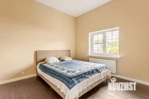 Коттедж 340м&sup2;, 4-этажный, участок 10 сот.  