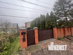 Дом 308м², 3-этажный, участок 13 сот.  