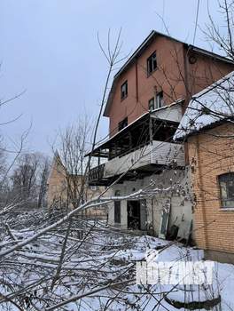 Дом 400м², 3-этажный, участок 6 сот.  