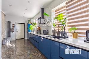 Дом 240м², 2-этажный, участок 11 сот.  