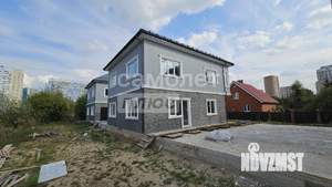 Дом 246м², 3-этажный, участок 5 сот.  