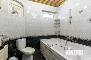 Дом 308м², 2-этажный, участок 10 сот.  