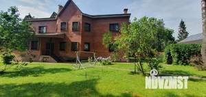 Дом 614м&sup2;, 3-этажный, участок 36 сот.  