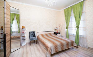 Дом 296м&sup2;, 2-этажный, участок 11 сот.  