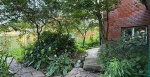 Дом 280м&sup2;, 3-этажный, участок 6 сот.  