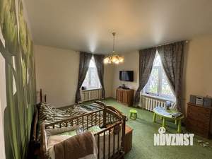 Дом 294м², 3-этажный, участок 12 сот.  
