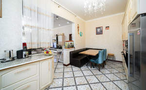 Дом 296м&sup2;, 2-этажный, участок 11 сот.  