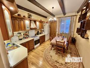 Дом 219м², 2-этажный, участок 12 сот.  