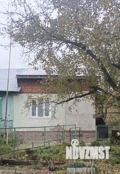 Дом 70м&sup2;, 2-этажный, участок 6 сот.  