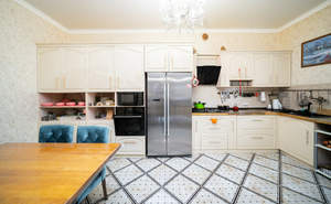 Дом 296м&sup2;, 2-этажный, участок 11 сот.  