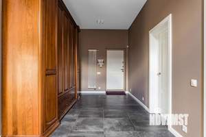 Коттедж 340м&sup2;, 4-этажный, участок 10 сот.  