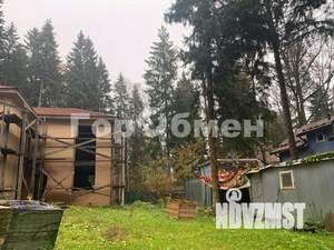 Дом 390м&sup2;, 3-этажный, участок 12 сот.  