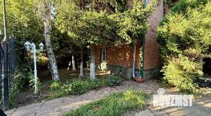 Дом 280м&sup2;, 3-этажный, участок 6 сот.  