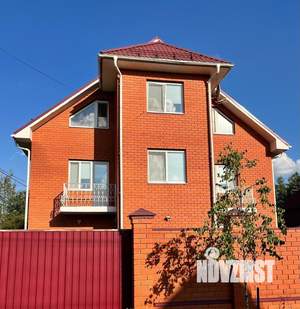 Коттедж 250м², 3-этажный, участок 7 сот.  