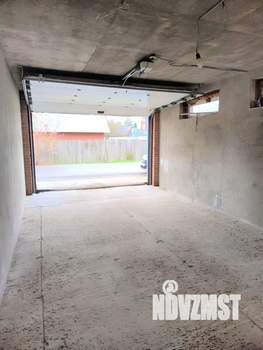 Дом 683м², 3-этажный, участок 1200 сот.  