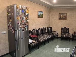 Коттедж 307м², 3-этажный, участок 10 сот.  