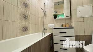 1-к квартира, посуточно, 38м2, 7/17 этаж