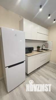 Студия квартира, посуточно, 29м2, 16/17 этаж