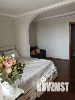 1-к квартира, посуточно, 57м2, 19/20 этаж