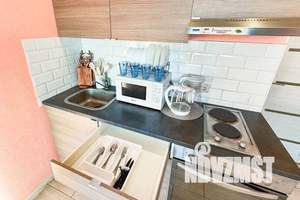 1-к квартира, посуточно, 29м2, 4/17 этаж