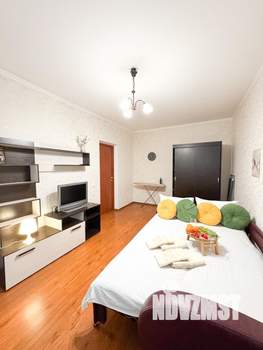 1-к квартира, посуточно, 38м2, 1/1 этаж