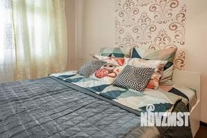 1-к квартира, посуточно, 38м2, 7/17 этаж