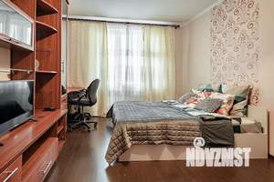 1-к квартира, посуточно, 38м2, 7/17 этаж