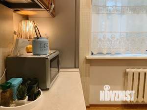 1-к квартира, посуточно, 38м2, 2/3 этаж