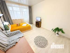 1-к квартира, посуточно, 38м2, 1/1 этаж