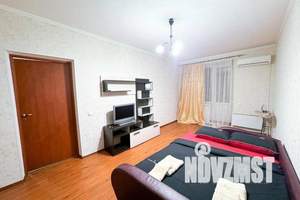 1-к квартира, посуточно, 38м2, 17/17 этаж