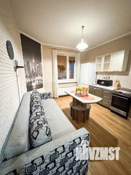 1-к квартира, посуточно, 38м2, 1/1 этаж