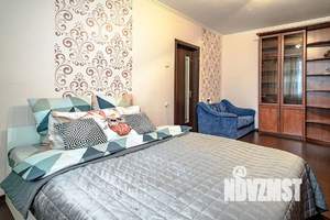 1-к квартира, посуточно, 38м2, 7/17 этаж