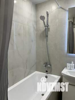 2-к квартира, посуточно, 45м2, 5/5 этаж