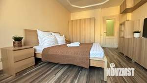 1-к квартира, посуточно, 38м2, 11/17 этаж