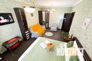 1-к квартира, посуточно, 41м2, 13/19 этаж