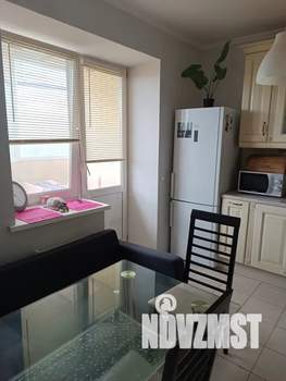 Студия квартира, посуточно, 30м2, 10/16 этаж