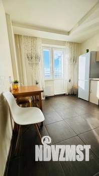 1-к квартира, посуточно, 38м2, 11/17 этаж